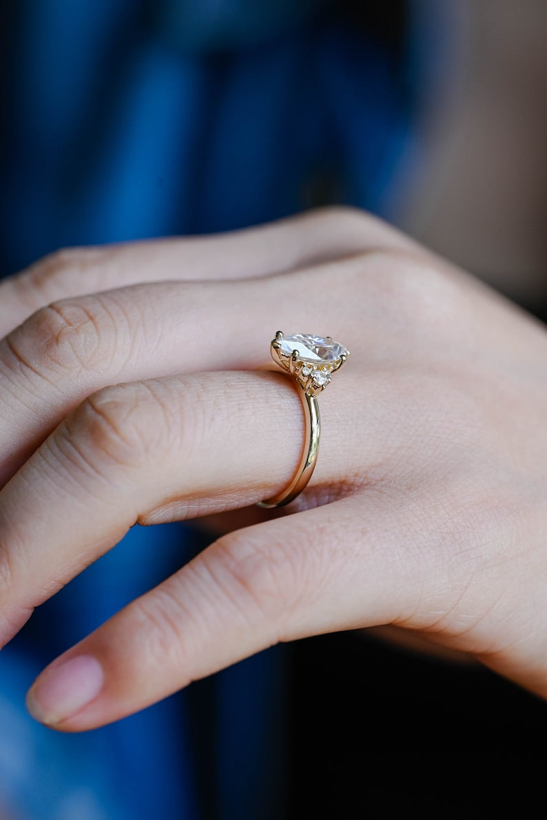 Stunning 1.0 - 2.0 CT Marquise Moissanite Engagement Ring with Cluster Design 4