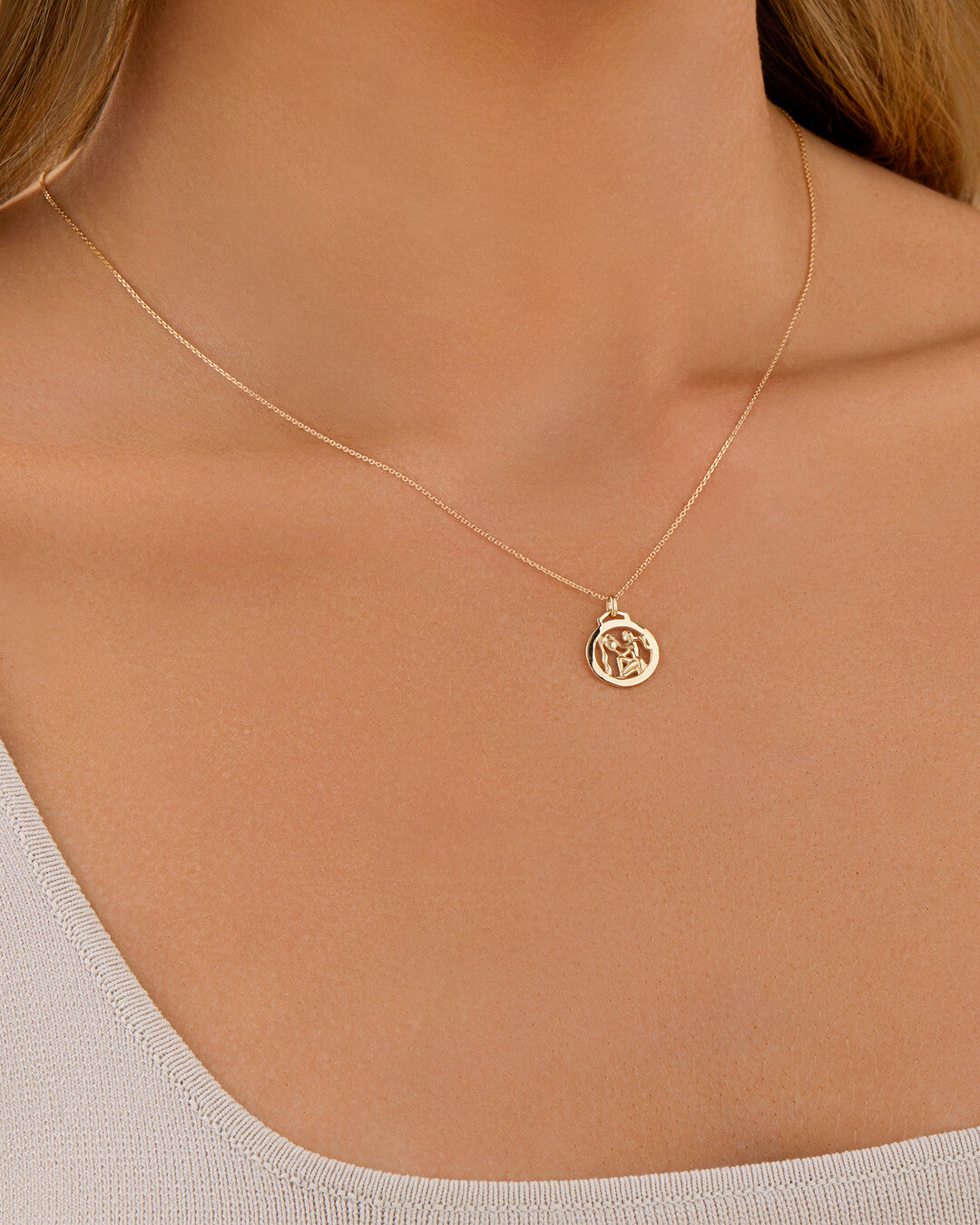 Round Cut Cubic Zirconia in 925 Sterling Silver Necklace 5