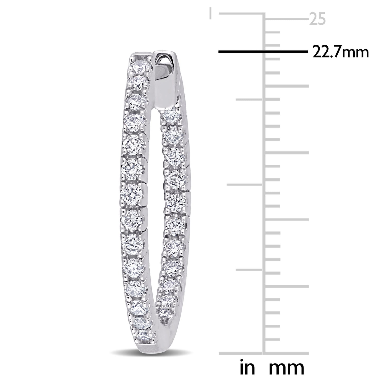 Round Cut Cubic Zirconia in 925 Sterling Silver Earrings 3
