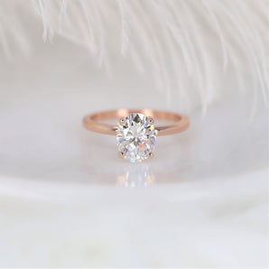 Stunning 2.0 CT Oval Moissanite Engagement Ring with Solitaire Design