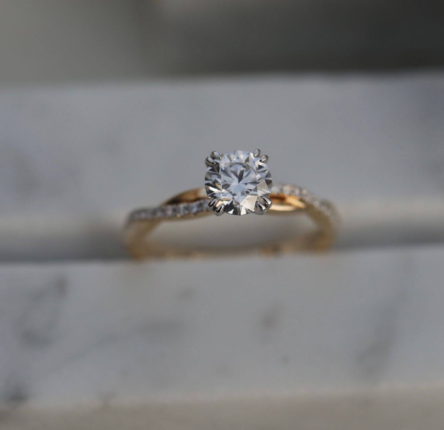 0.89 CT Round Cut Twisted Shank Pave CVD E/VS1 Diamond Engagement Ring 6