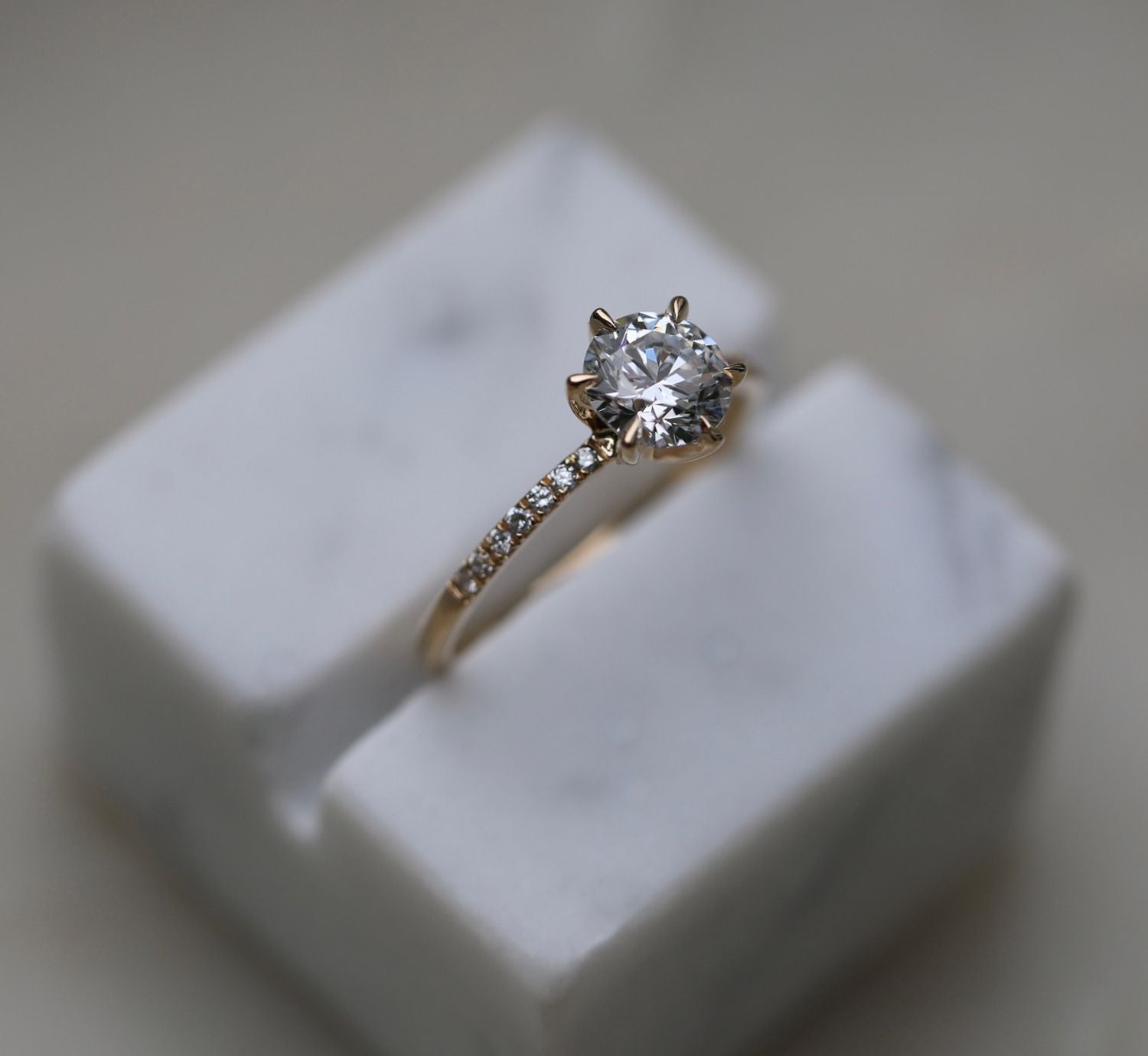 1.0 CT Round Cut Pave CVD E/VS1 Diamond Engagement Ring 3