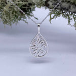 Round Cut Cubic Zirconia in 925 Sterling Silver Necklace 2