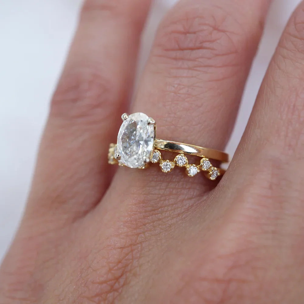 Stunning 0.20 CT Round Cut Moissanite Stones Cluster Wedding Bands 6