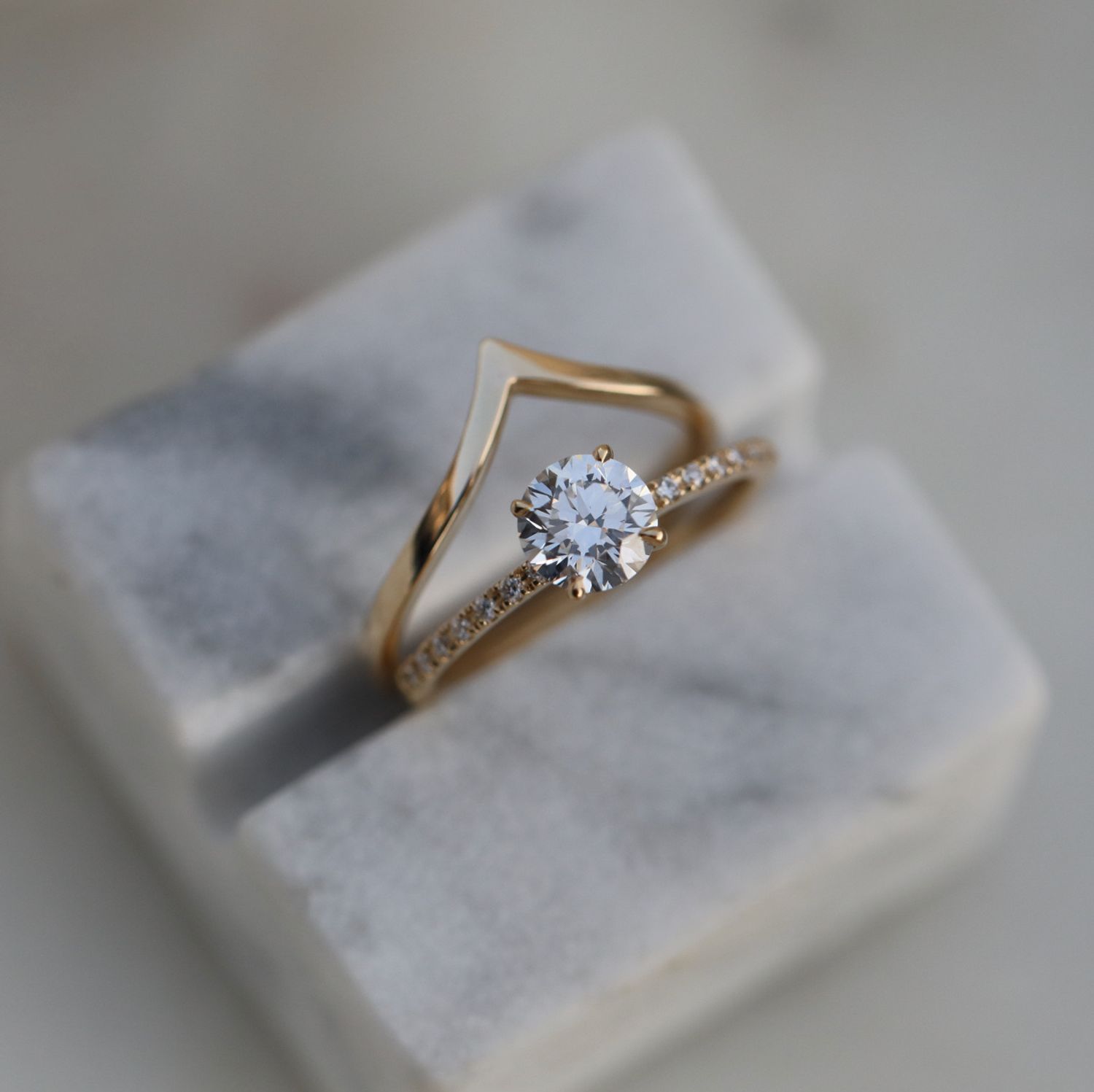 0.85 CT Round Cut Pave CVD E/VS1 Diamond Engagement Ring 7