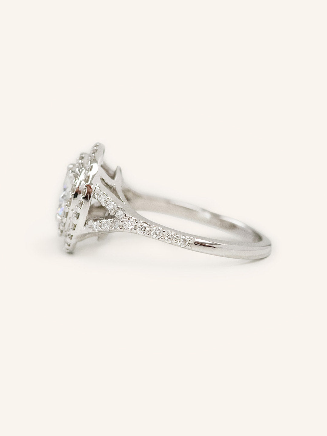 Stunning 1.0 CT Round Moissanite Engagement Ring with Double Halo and Pave Design 3