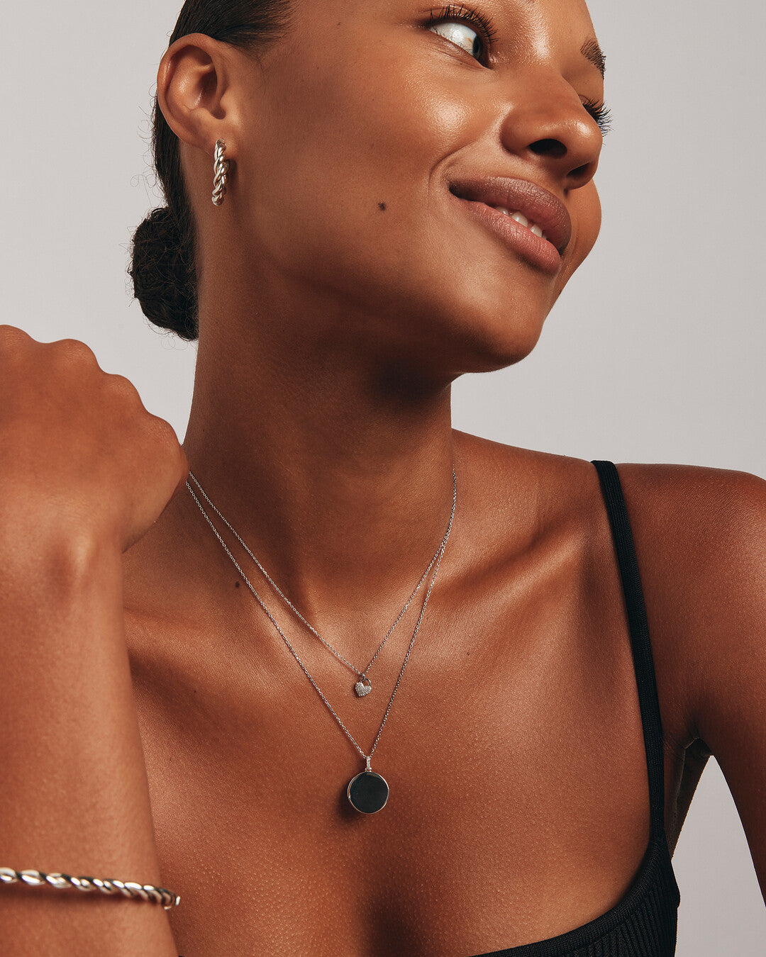 Round Cut Cubic Zirconia in 925 Sterling Silver Necklace 2