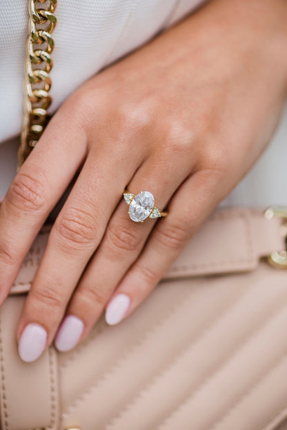 4.0 CT Oval Moissanite Ring Featuring Cluster Style 1