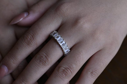 Stunning 0.5 TCW Emerald Moissanite Stones Full Eternity Wedding Band 6