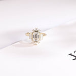 Stunning 1.0 - 2.0 CT Emerald Moissanite Engagement Ring With Cluster Design 1