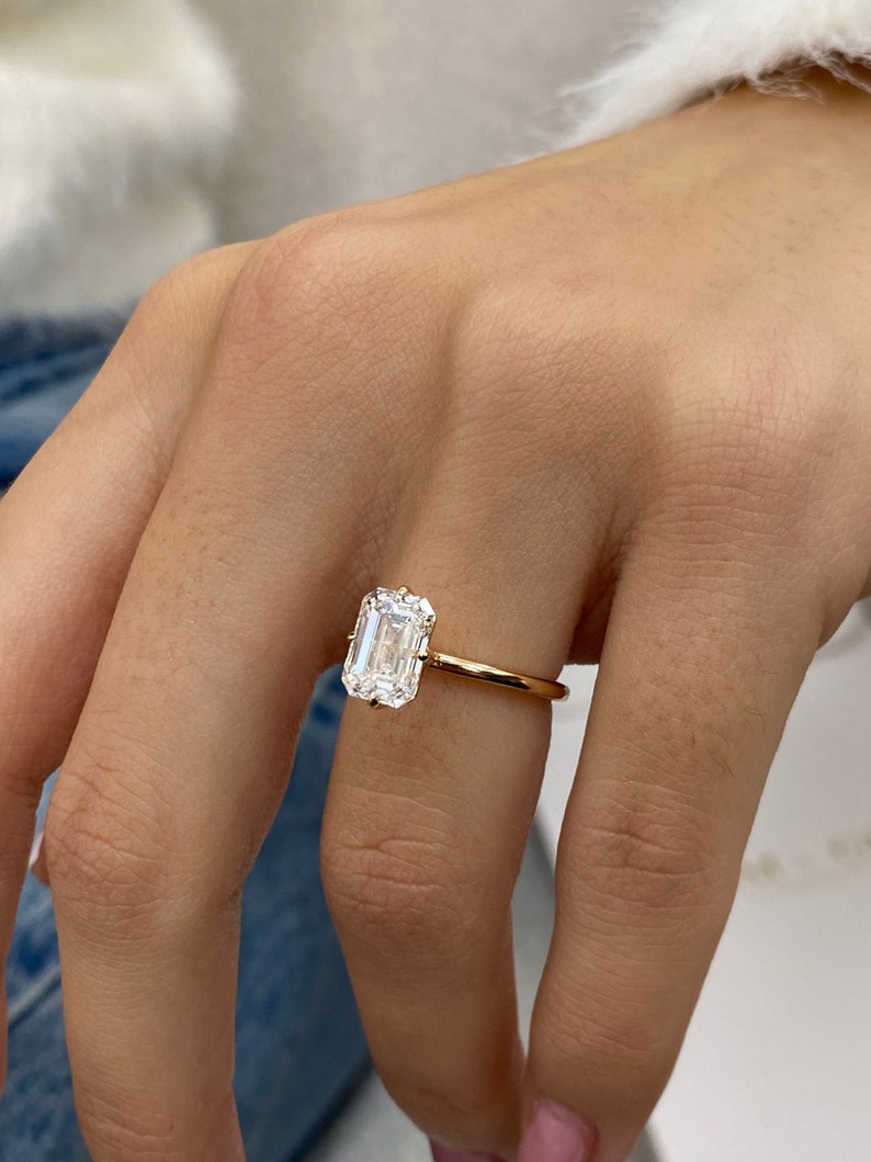 Stunning 3.0 CT Emerald Cut Moissanite Engagement Ring with Solitaire Design 7