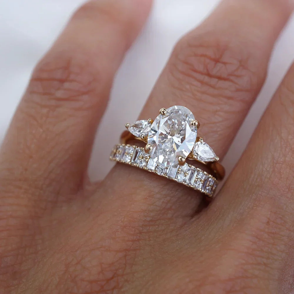 Classic Stunning 0.40 TCW Round & Baguette Moissanite Stones Cluster Wedding Bands 3