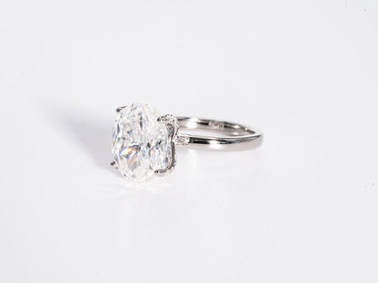 Stunning 5.0 CT Oval Shape Moissanite Engagement Ring with Solitaire Design 2