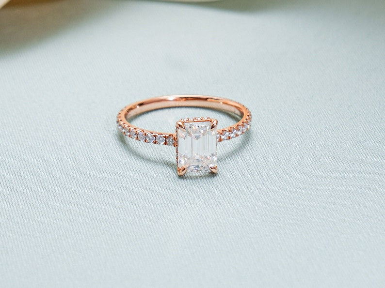 Stunning 1.0 - 2.0 CT Emerald Moissanite Engagement Ring With Hidden Halo Design 5