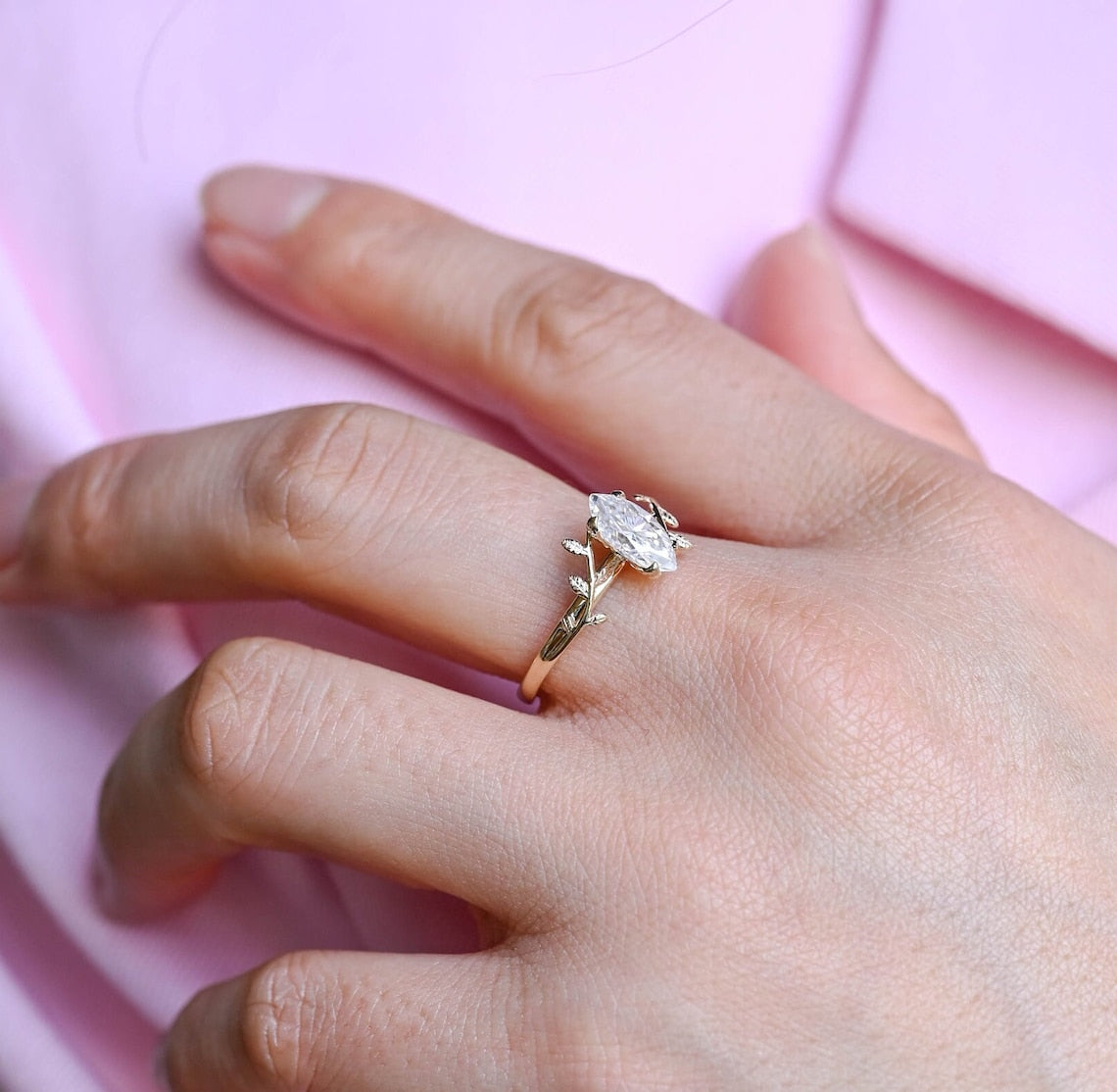 Stunning 2.0 CT Marquise Cut Moissanite Engagement Ring with Solitaire Design 4