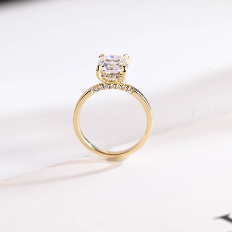 Stunning 1.5 - 2.5 CT Radiant Moissanite Engagement Ring with Pave & Hidden Halo Design 7