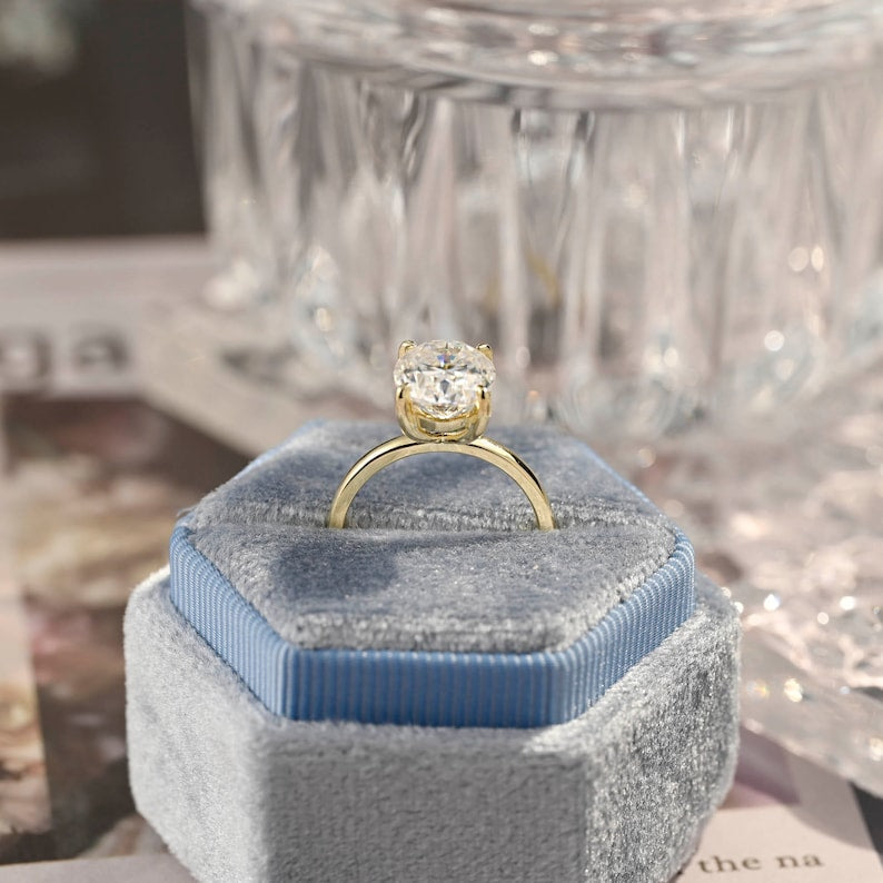 Stunning 3.0 CT Oval Moissanite Engagement Ring with Solitaire Design 8
