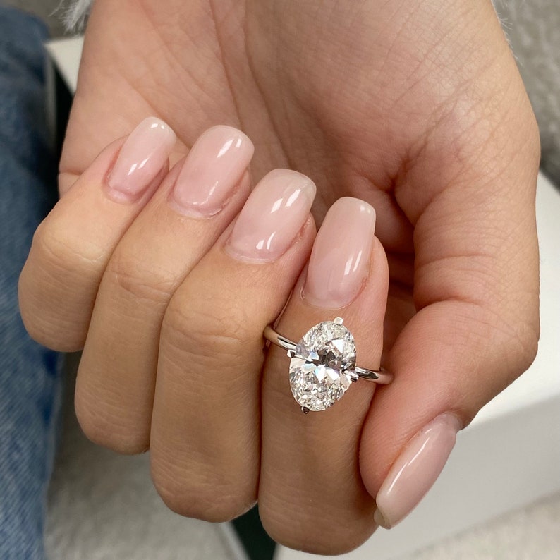 Stunning 3.0 CT Oval Moissanite Engagement Ring with Solitaire Designs 8