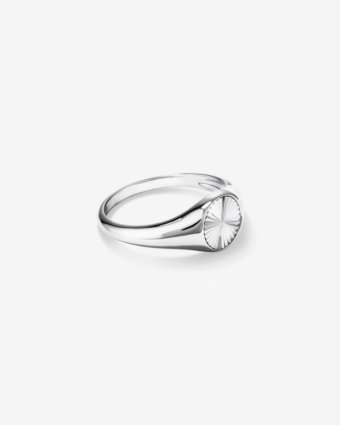 Classic Sunray Round Signet Men's Wedding Band in Solid Gold 4