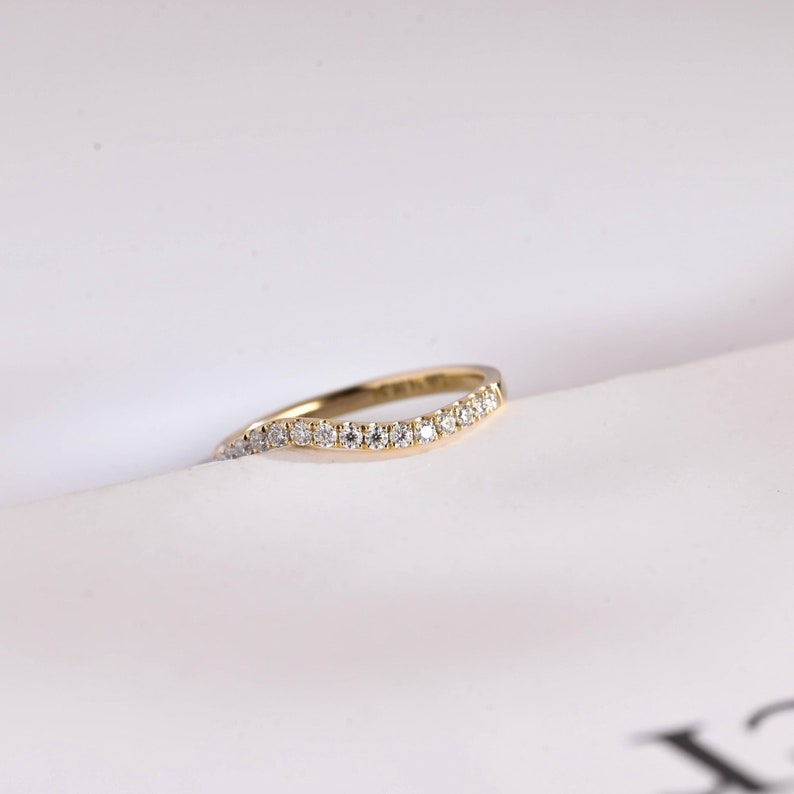 Stunning 0.3 TCW Round Moissanite Stones Half Eternity Wedding Band 1