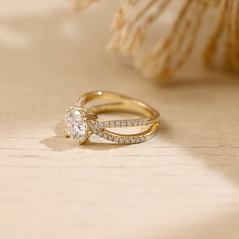 Stunning 2.0 CT Round Moissanite Engagement Ring with Split Shank & Pave Design 3