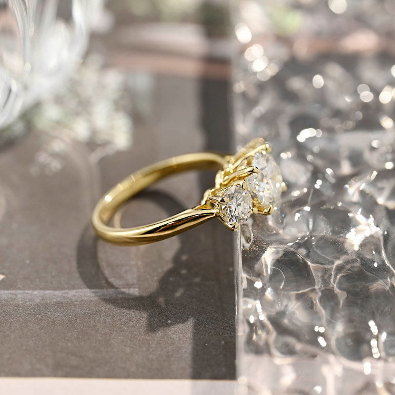 3.0 CT Round Shaped Moissanite Engagement Ring With Three Stone Style 3