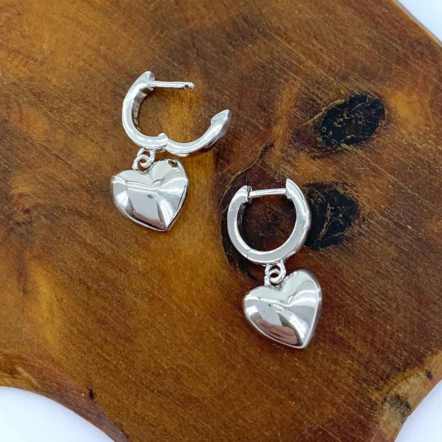 Round Cut Cubic Zirconia in 925 Sterling Silver Earrings 3