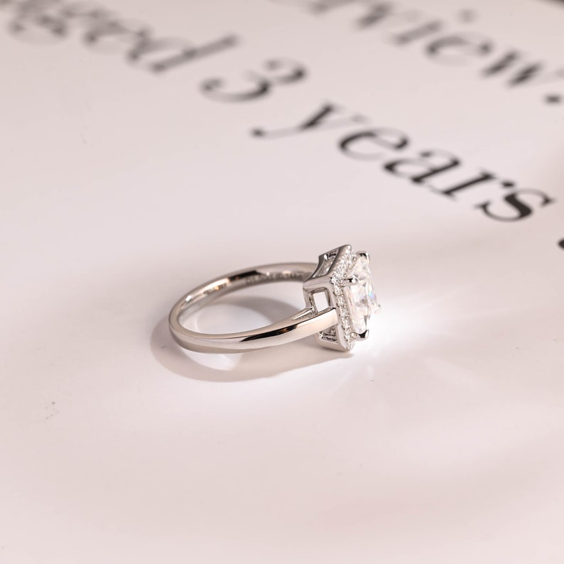 Stunning 1.0 - 2.0 CT Princess Moissanite Engagement Ring with Halo Design 9