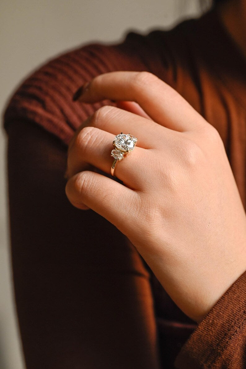 Stunning 1.0 - 2.0 CT Oval Moissanite Engagement Ring with Three Stone Design 6