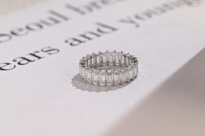 Stunning 0.5 TCW Emerald Moissanite Stones Full Eternity Wedding Band 3