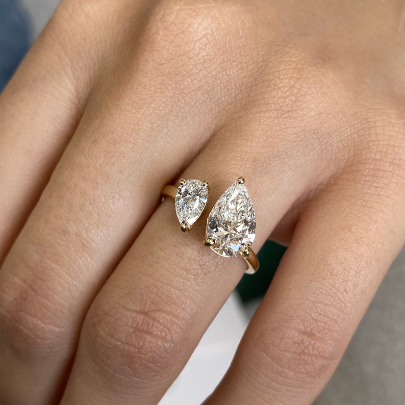 Stunning 1.50 CT Pear Moissanite Engagement Ring with Two Stone Design 3