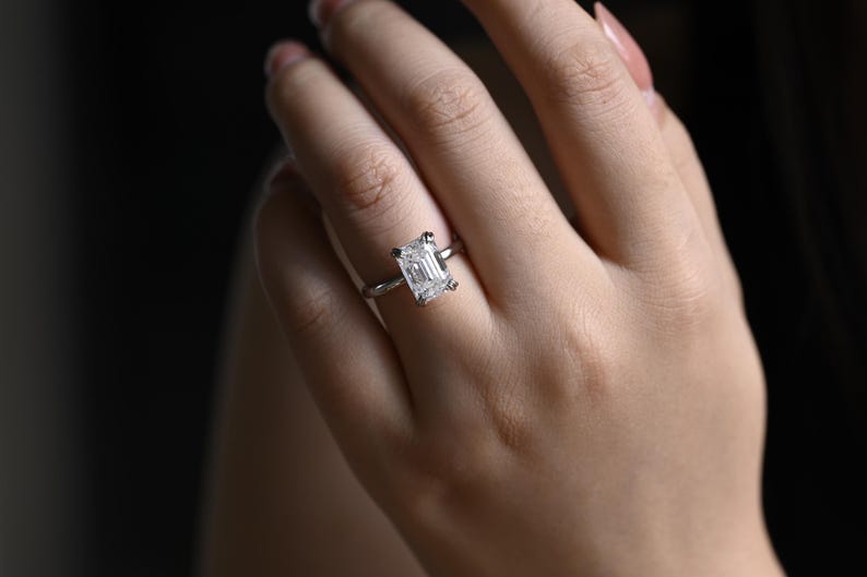 Stunning 1.0 - 2.0 CT Emerald Moissanite Engagement Ring with Hidden Halo Design 2