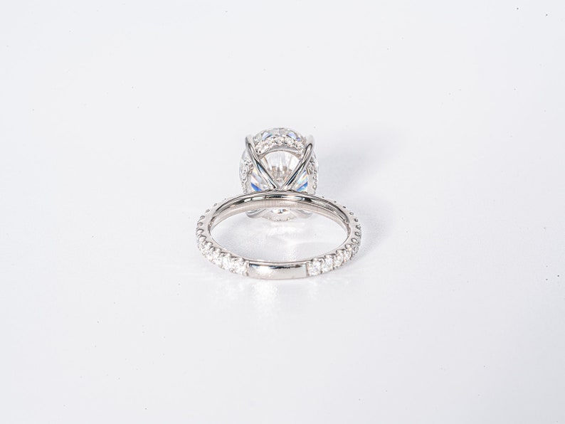 Stunning 4.0 CT Oval Cut Moissanite Engagement Ring with Hidden Halo & Pave Design 3