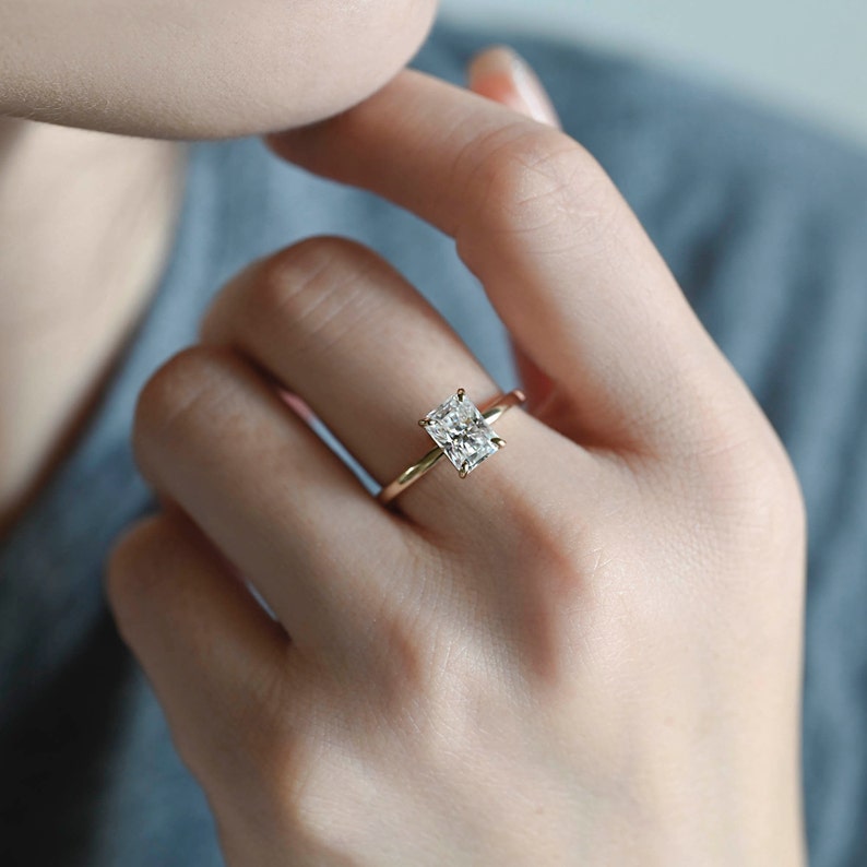 Stunning 2.0 CT Radiant Moissanite Engagement Ring with Solitaire Design 10