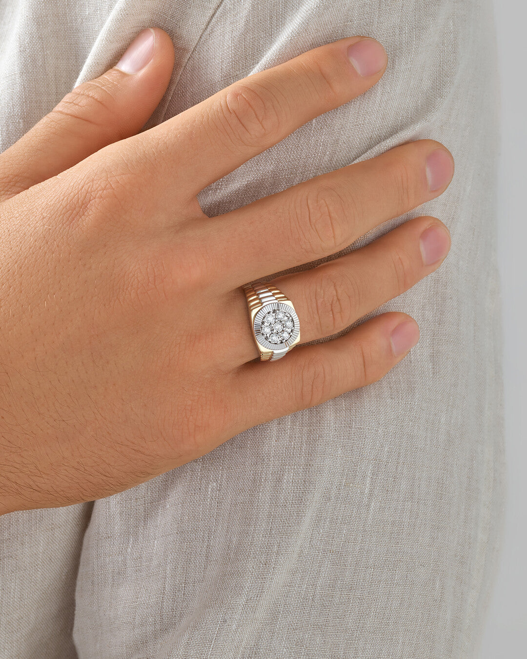 0.25 TCW Round Moissanite Men's Wedding Band in Solid Gold 1