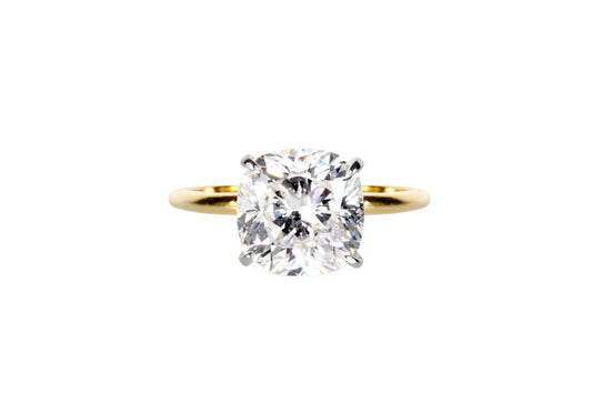 Cushion Cut Solitaire Style Cubic Zirconia in 925 Sterling Silver Ring 1