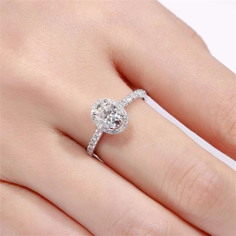 Stunning 1.0 CT Oval Cut Moissanite Engagement Ring with Halo & Pave Design 5