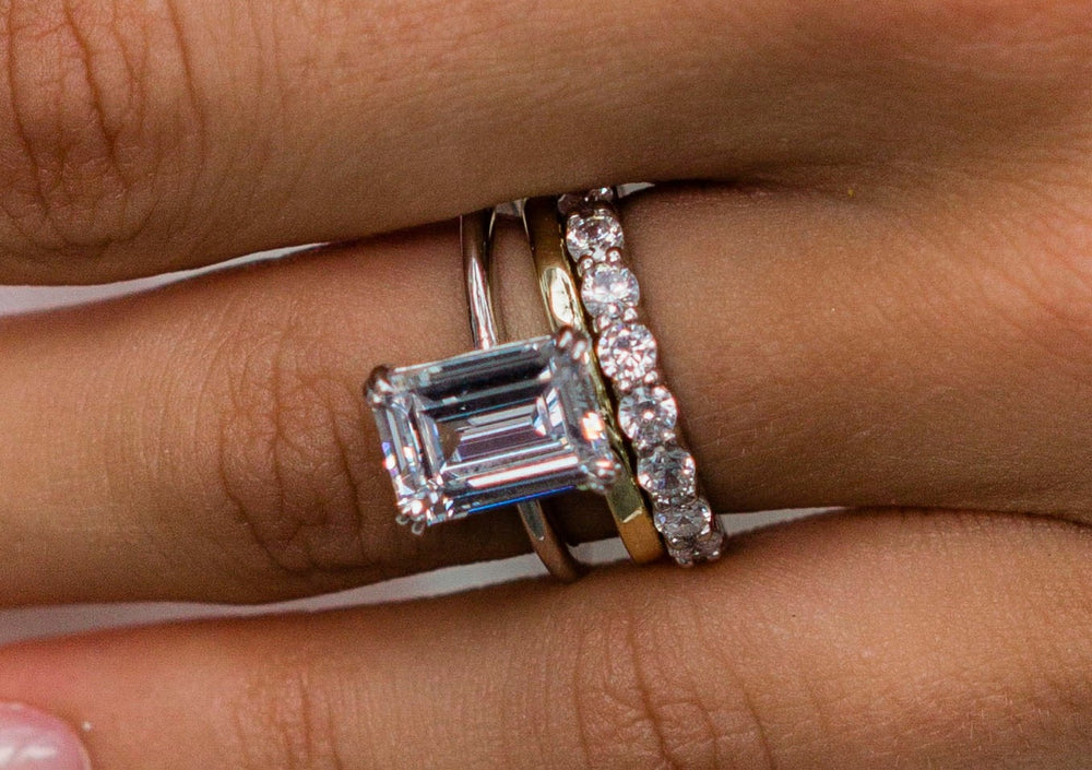 Emerald Cut Solitaire Style Cubic Zirconia in 925 Sterling Silver Ring 3