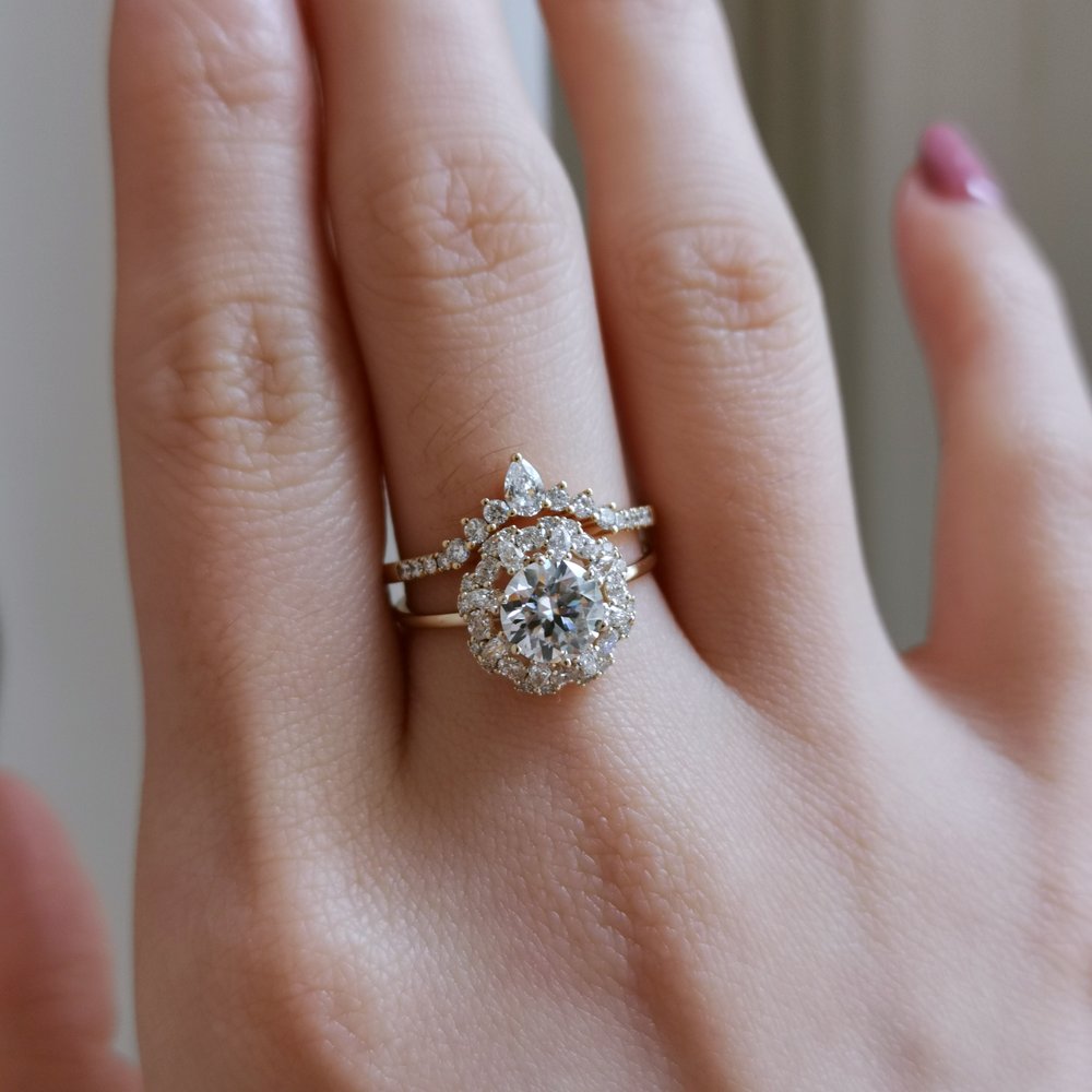 Round Halo Lab Grown Diamond Engagement Ring
