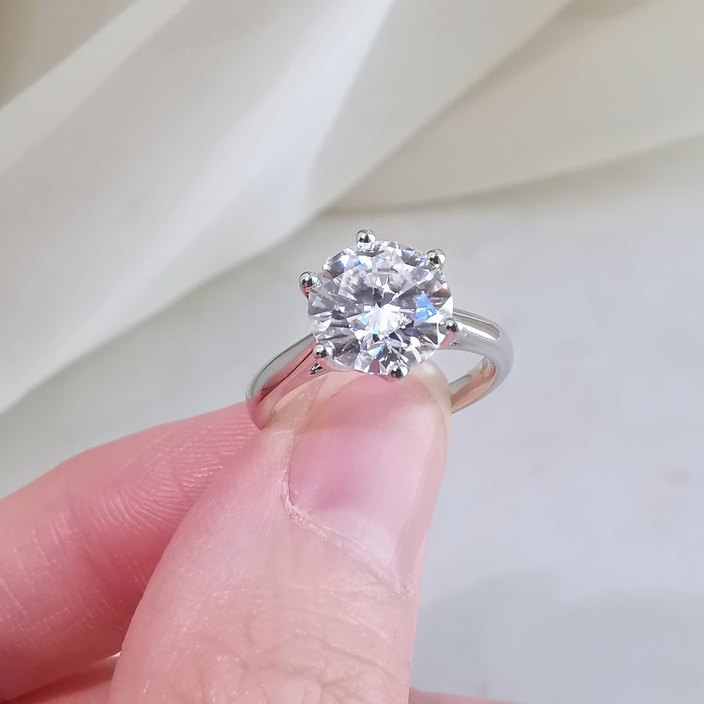 Round Solitaire Lab Grown Diamond Engagement Ring