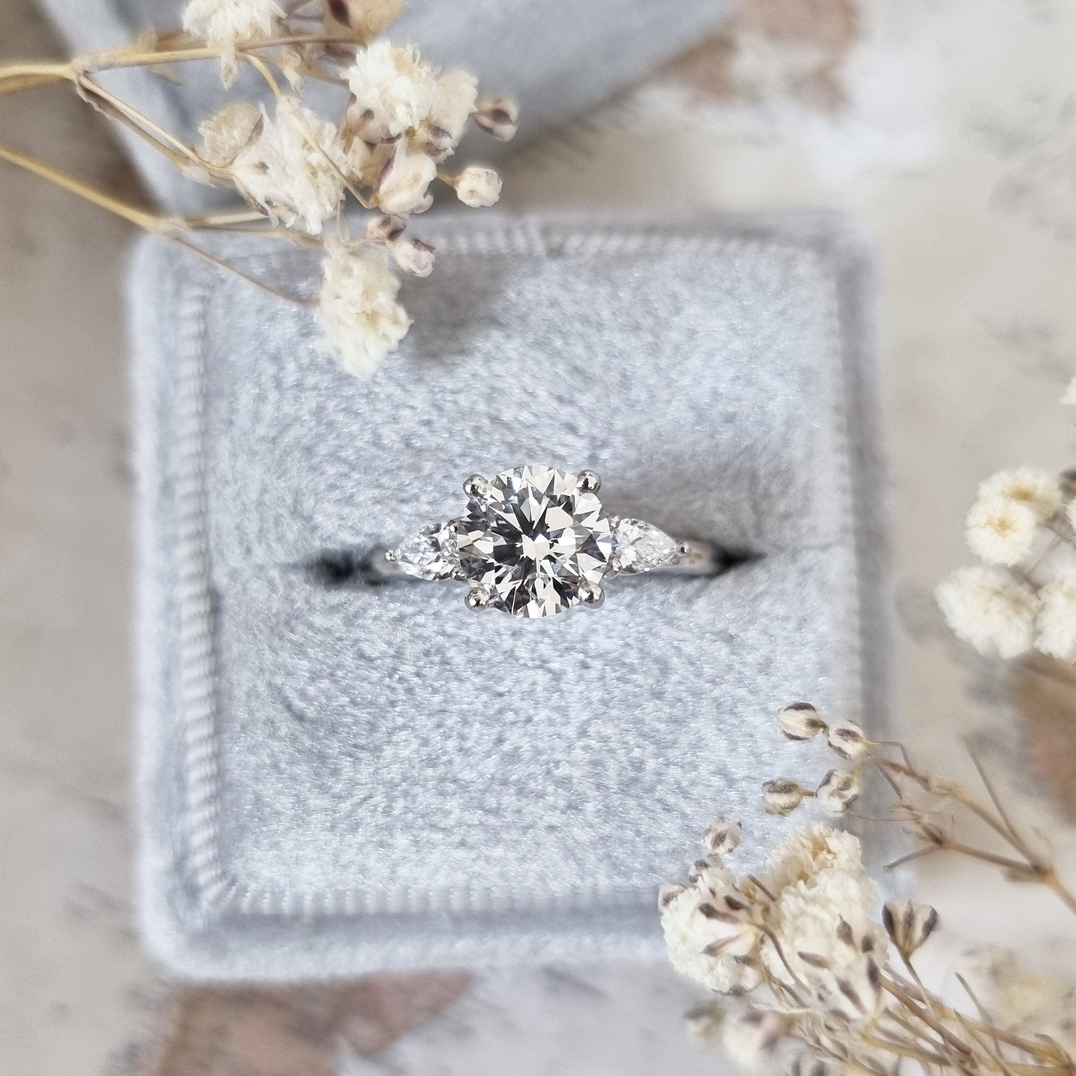 1.0 CT Round Three Stones Lab Grown Diamond Engagement Ring
