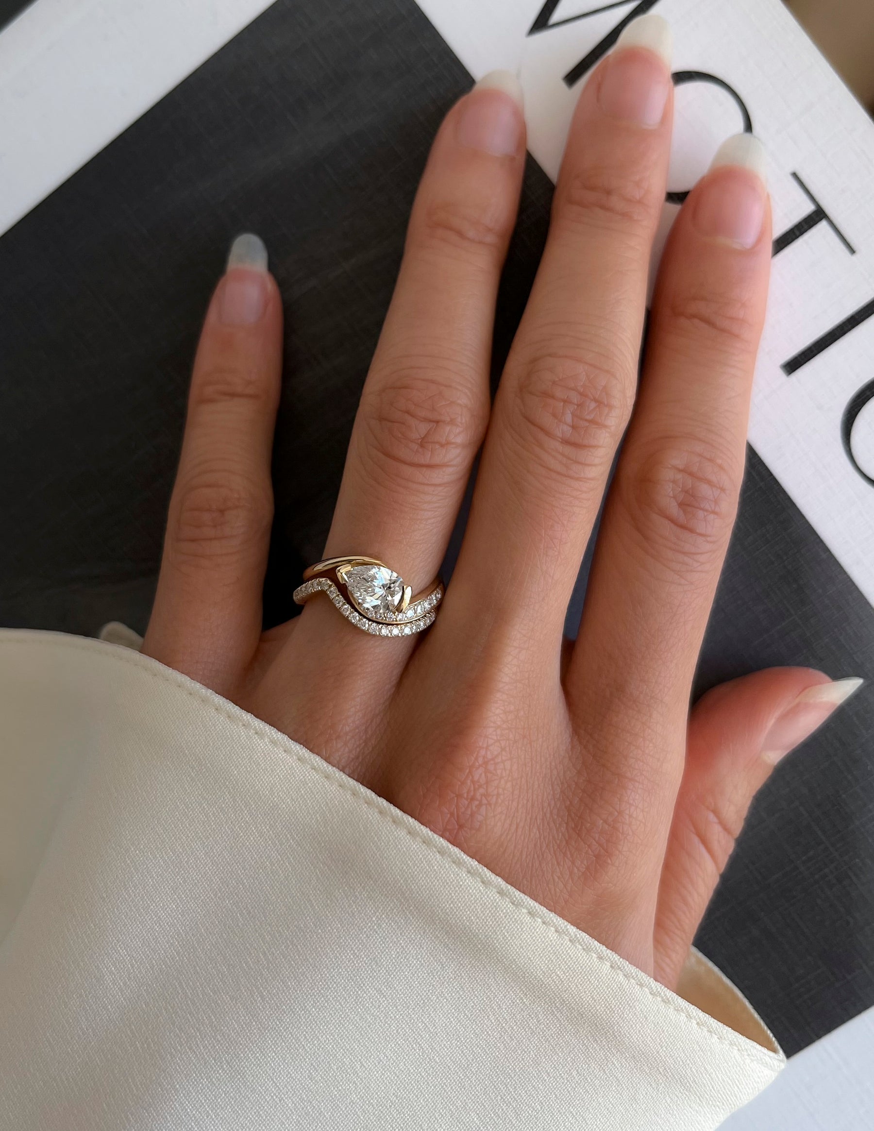 Oval Solitaire Lab Grown Diamond Engagement Ring