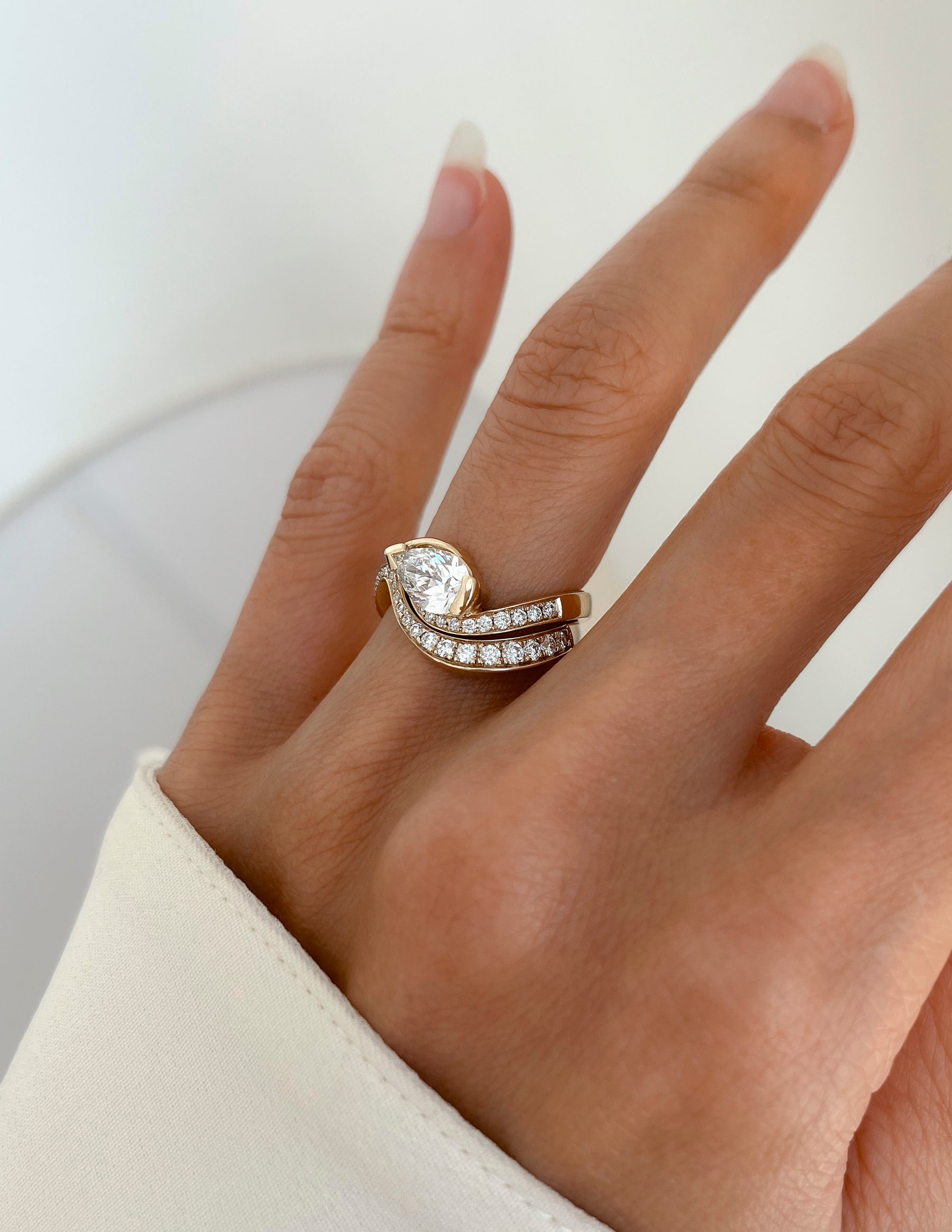 Oval Solitaire Lab Grown Diamond Engagement Ring