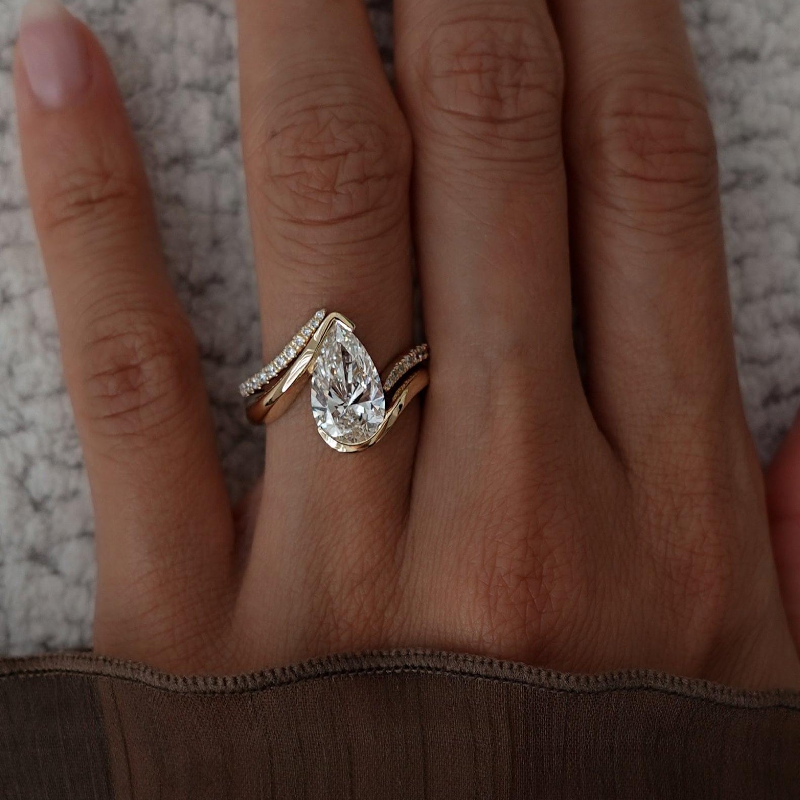 Oval Solitaire Lab Grown Diamond Engagement Ring