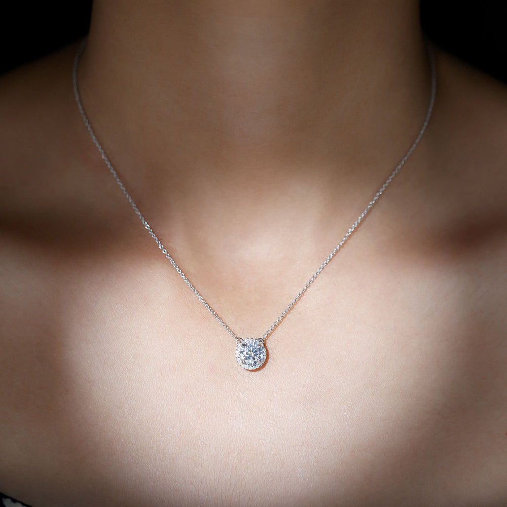 
                  
                    1.0 CT Round Cut Moissanite Necklace With Halo Style
                  
                