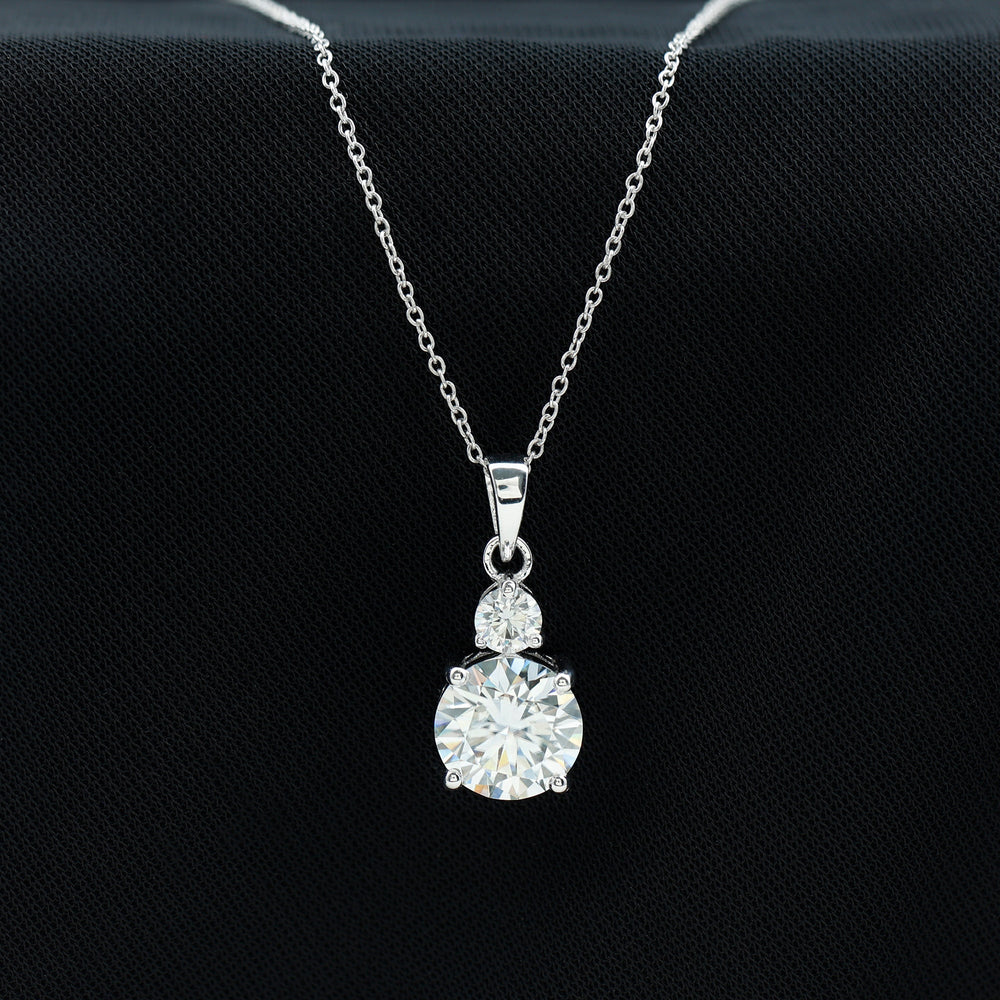 3.0 CT Round Cut Moissanite Necklace With Solitaire Minimal Style