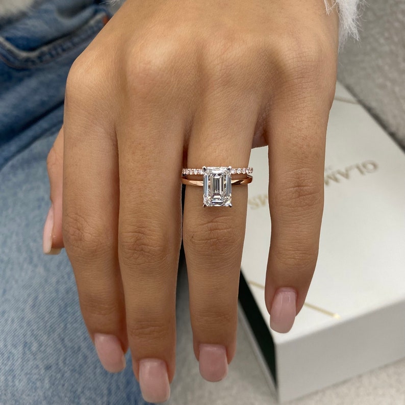 Stunning 3.40 CT Emerald Moissanite Engagement Ring with Solitaire Design 7