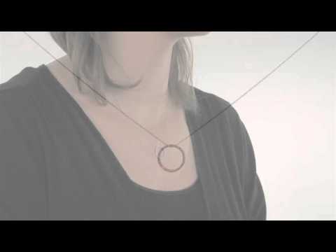 Round Cut Cubic Zirconia in 925 Sterling Silver Necklace 11