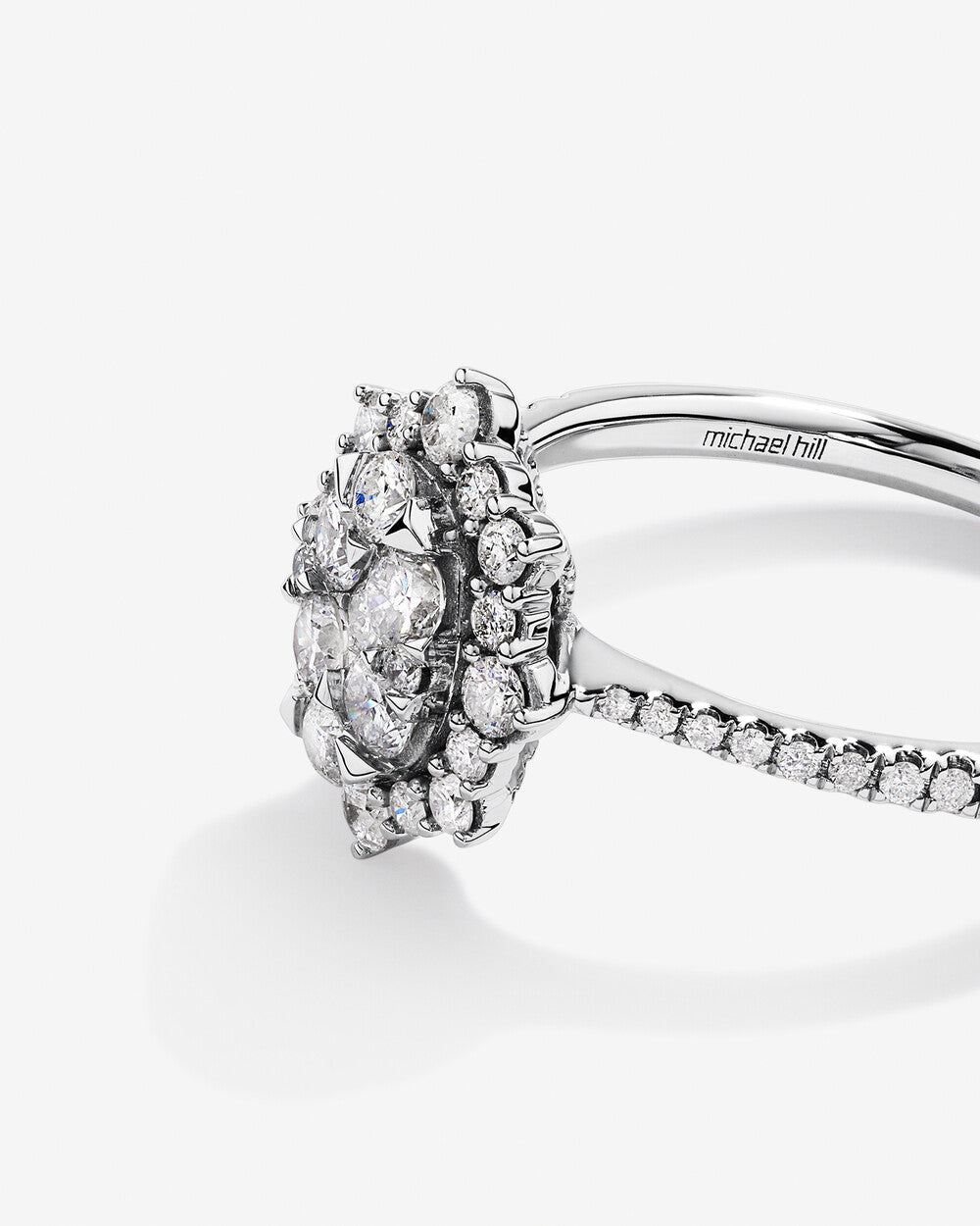 Stunning 0.93 TCW Round Moissanite Engagement Ring With Halo & Pave Design 5