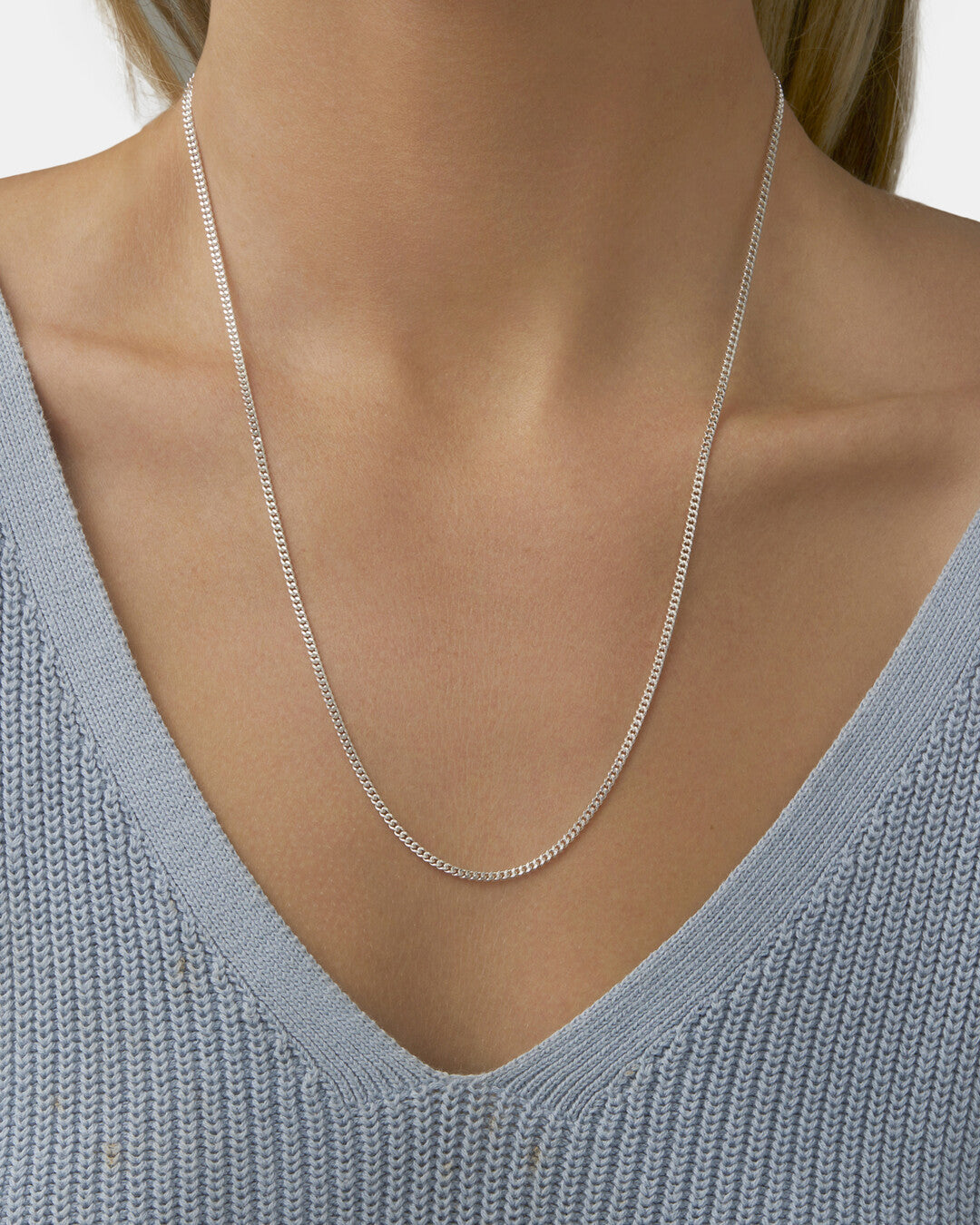 Round Cut Cubic Zirconia in 925 Sterling Silver Necklace 4
